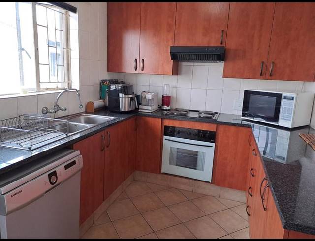 2 BEDROOM TOWNHOUSE FOR SALE IN DALPARK EXT 1